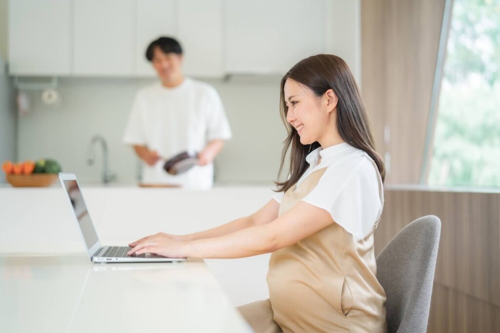 独学とスクールどちらがおすすめですか？