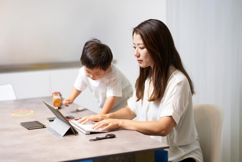 子育てしながら未経験者が在宅ワークを始める方法【4STEP】